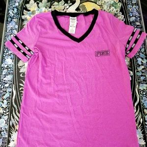 NWT PINK V-NECK T-SHIRT